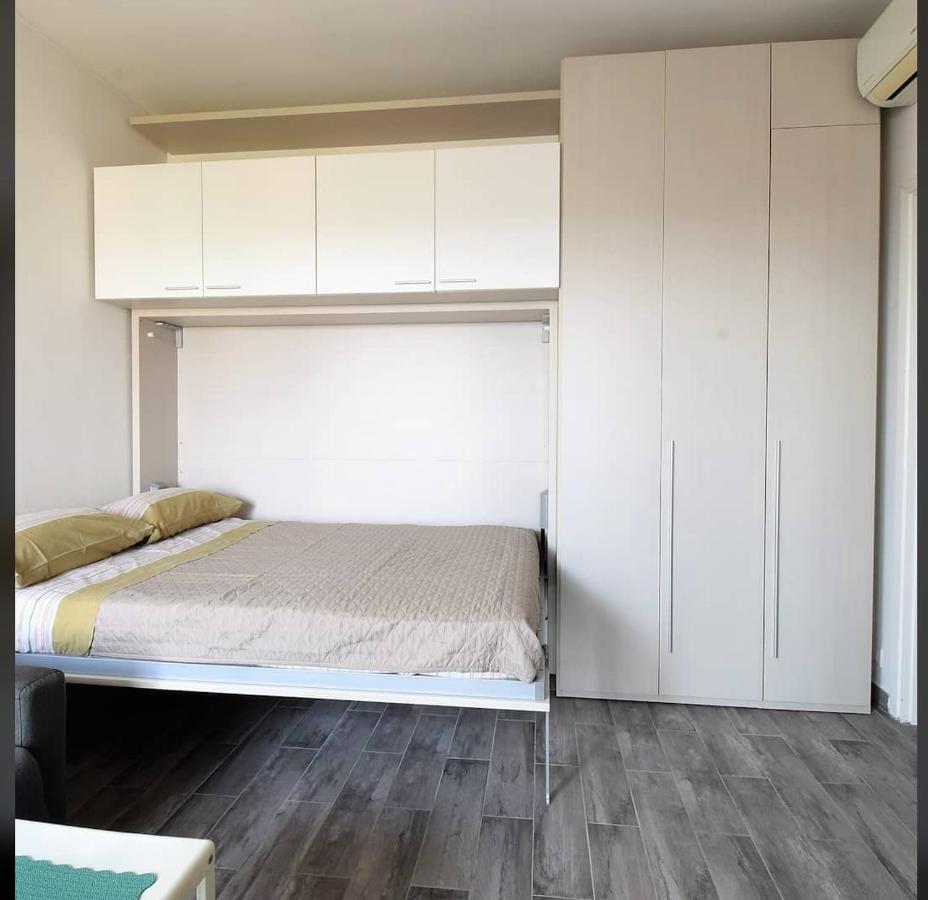 Monolocale Nuovissimo San Giuliano Milanese Apartment Luaran gambar